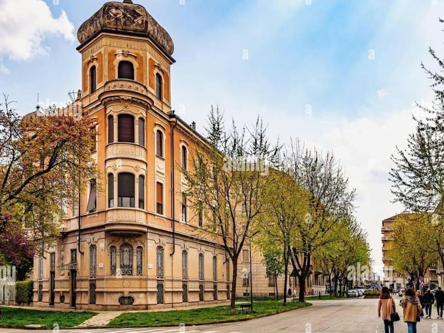 Porta Nuova - Alpitour Free Parking & Netflix Apartment Торино Екстериор снимка